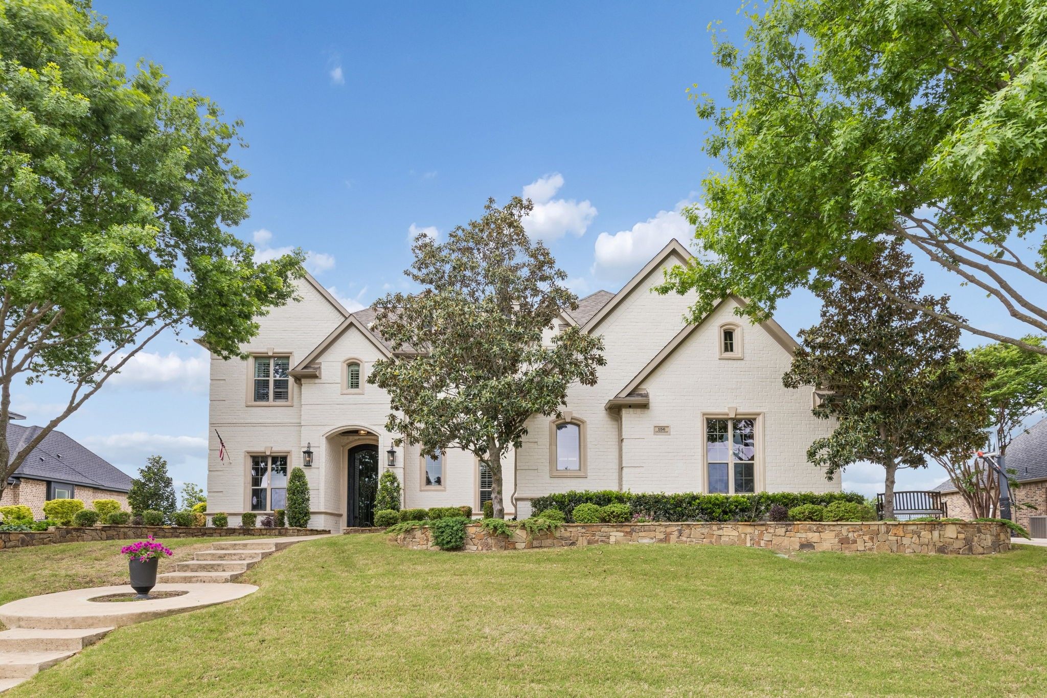 156 Stoneleigh Drive