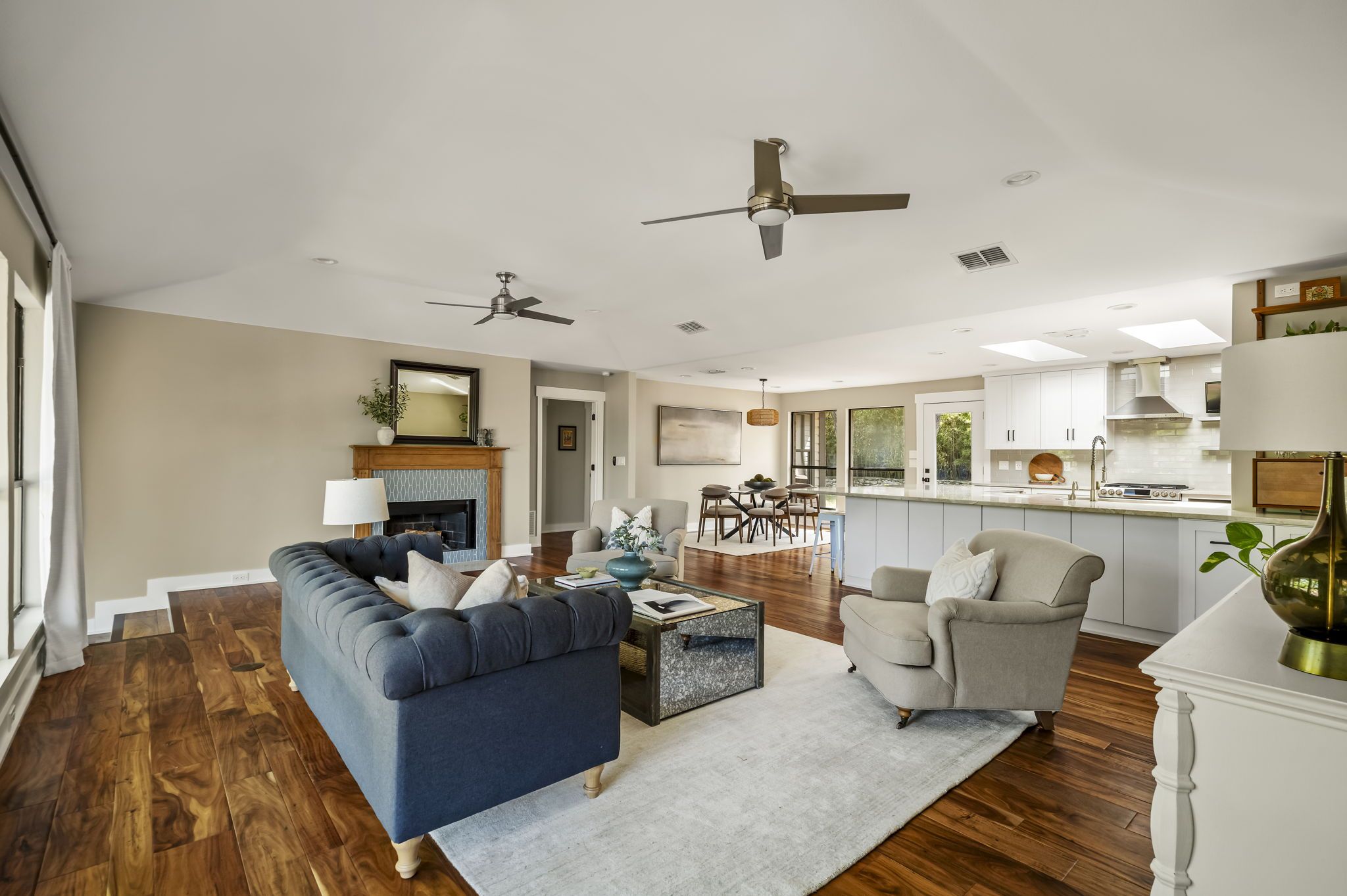 1701 Cresthaven Drive