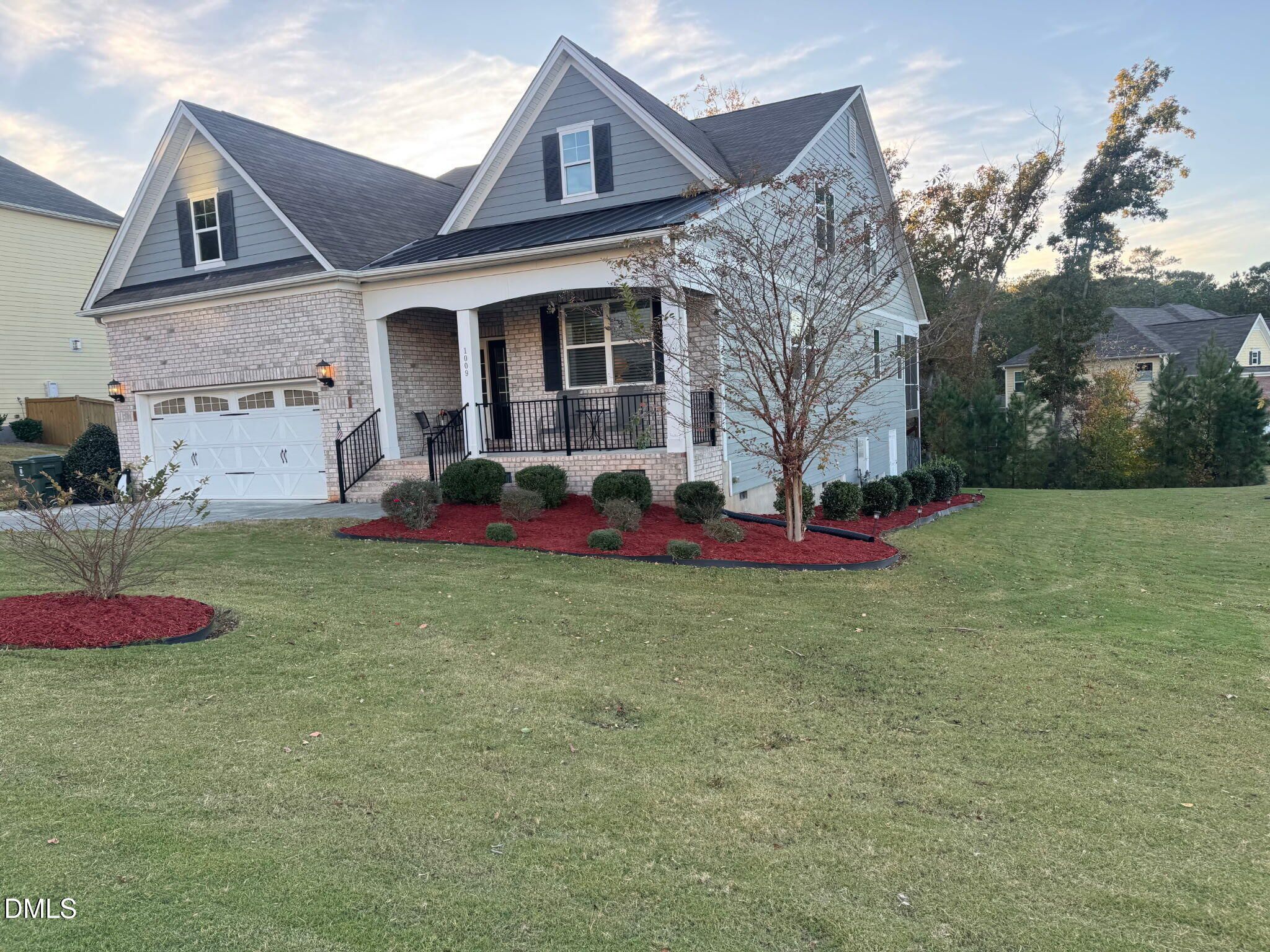 1009 Crescent Moon Court