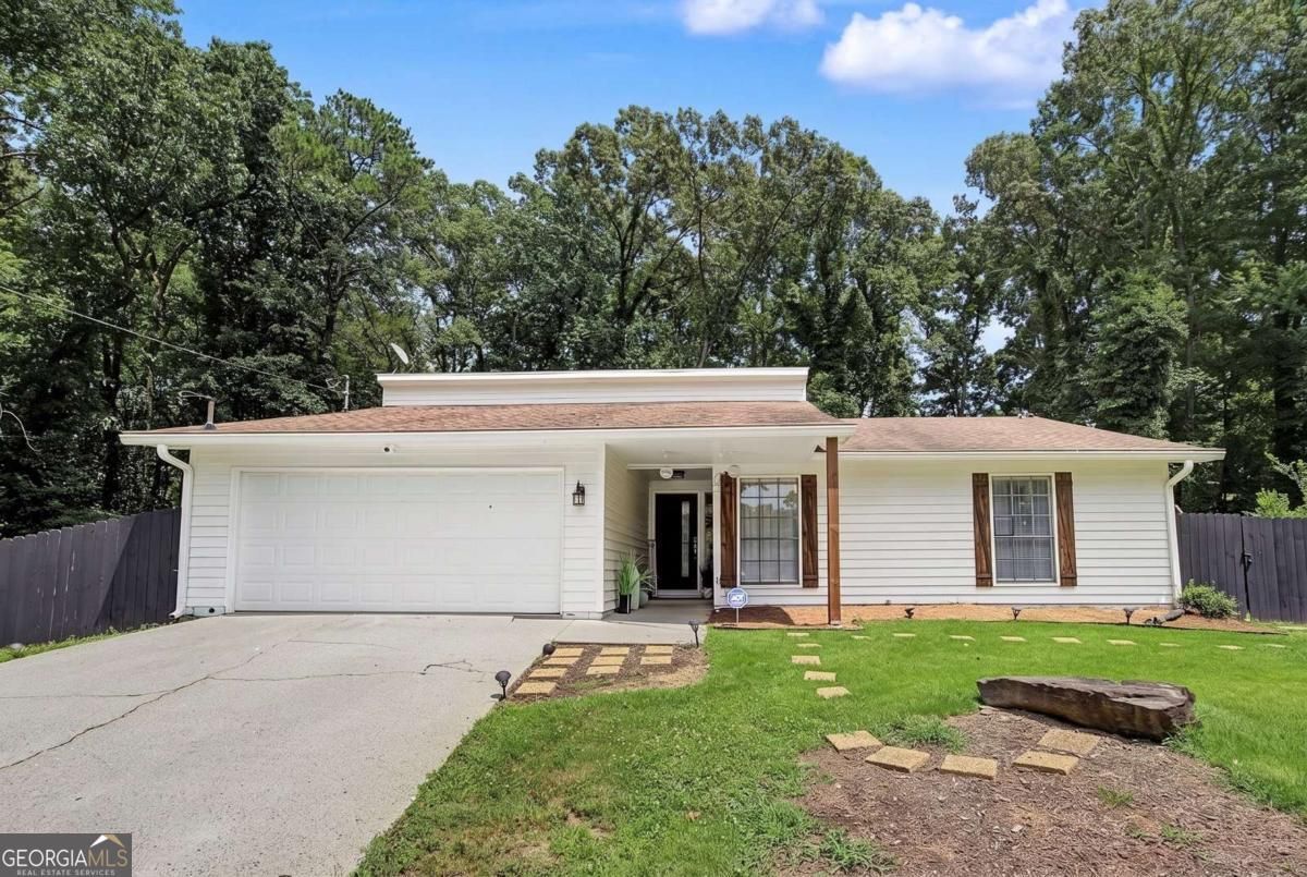 10 Saratoga Drive