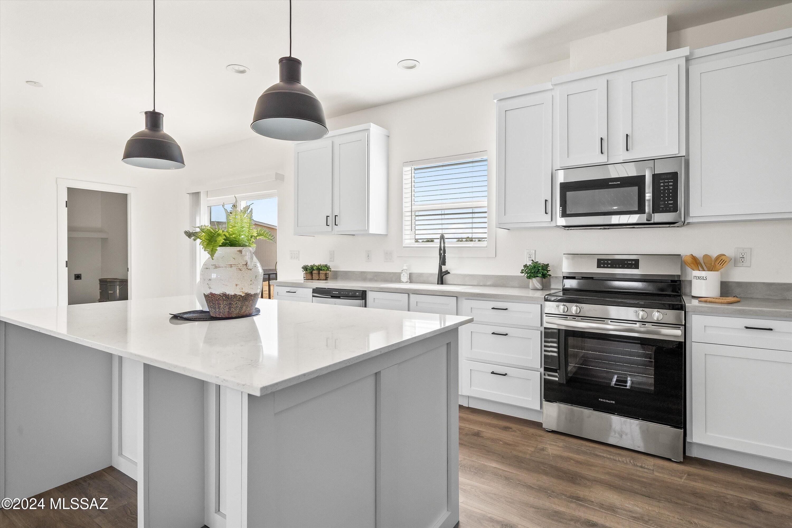 12486 W Picture Rocks Road