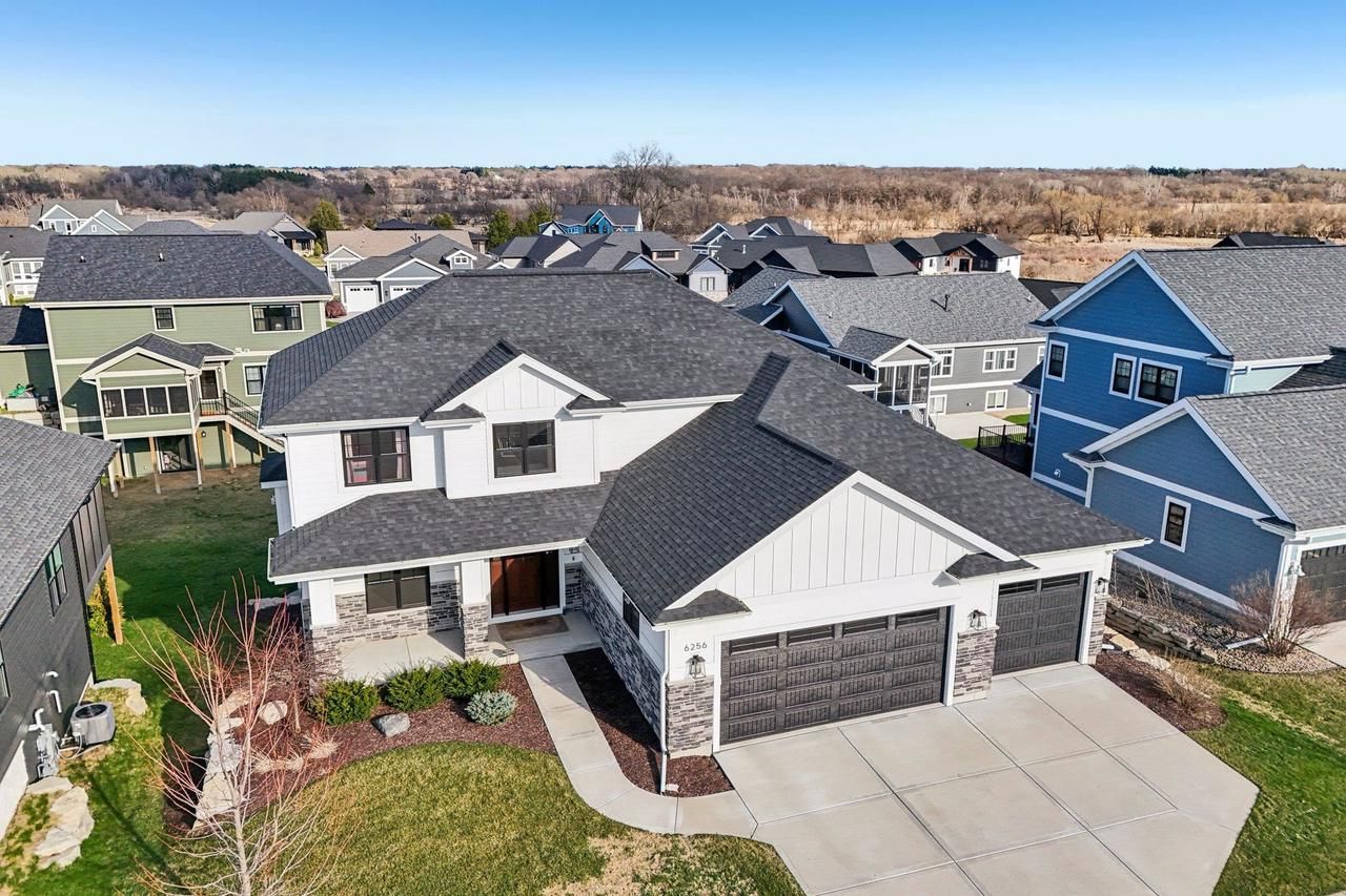 6256 John F Kennedy Drive