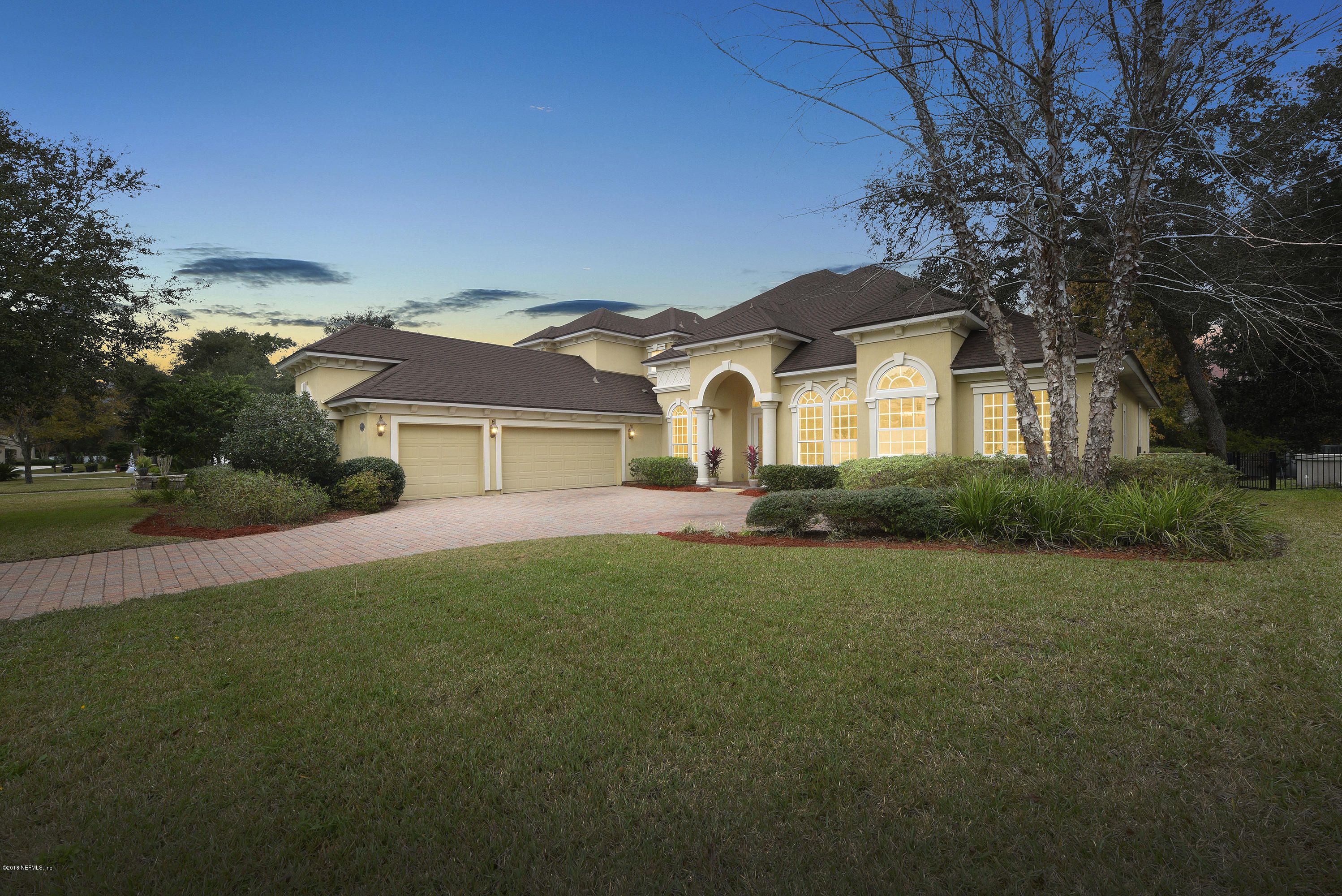 1044 W Dorchester Dr
