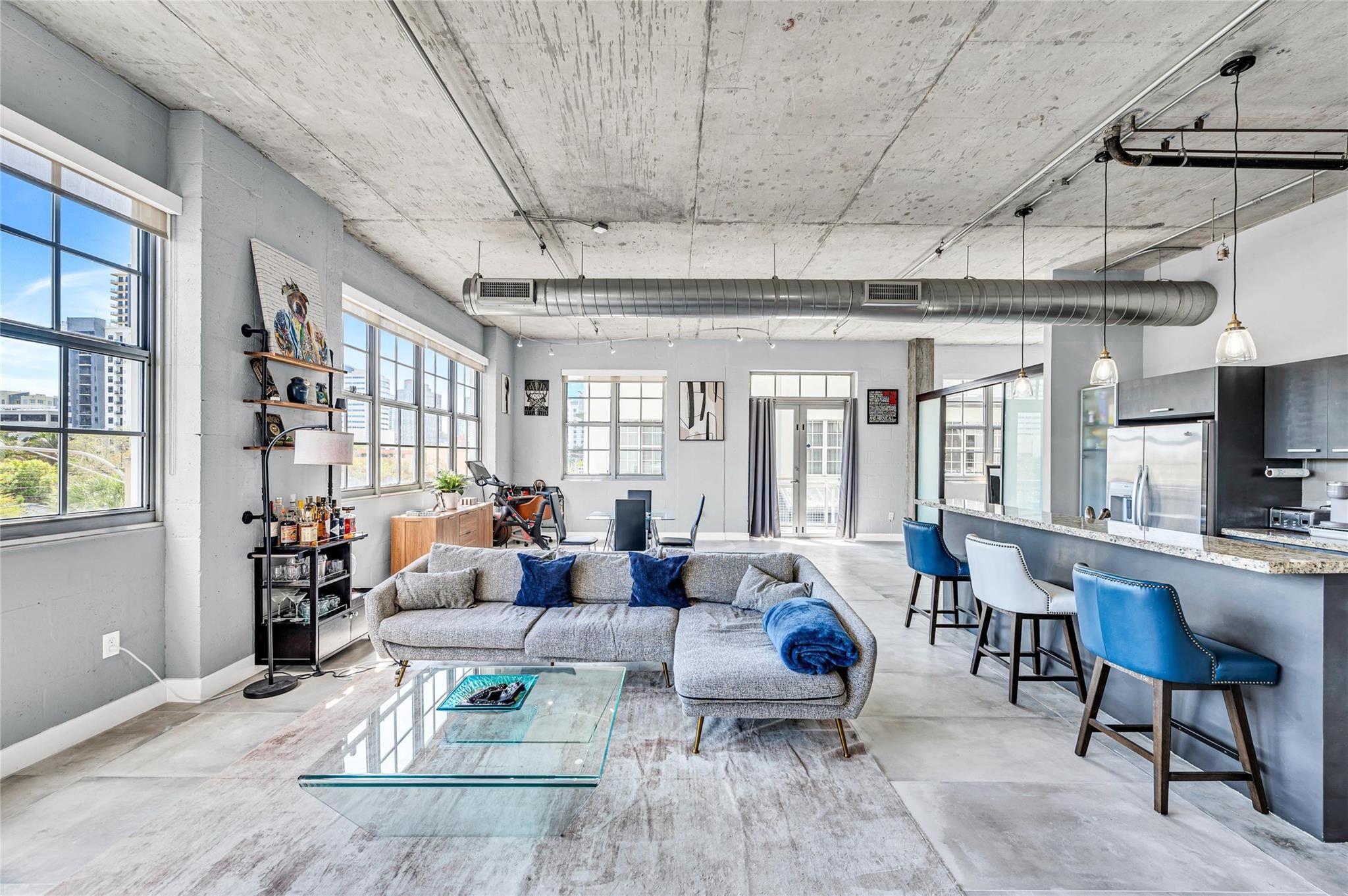 435 N Andrews Avenue 301