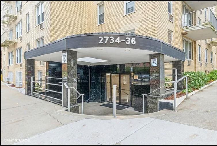 2736 Independence Avenue 4C