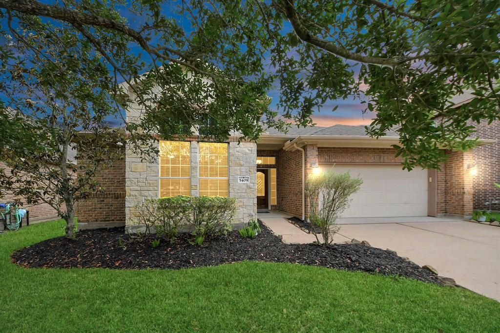 5409 Tara Oaks Court