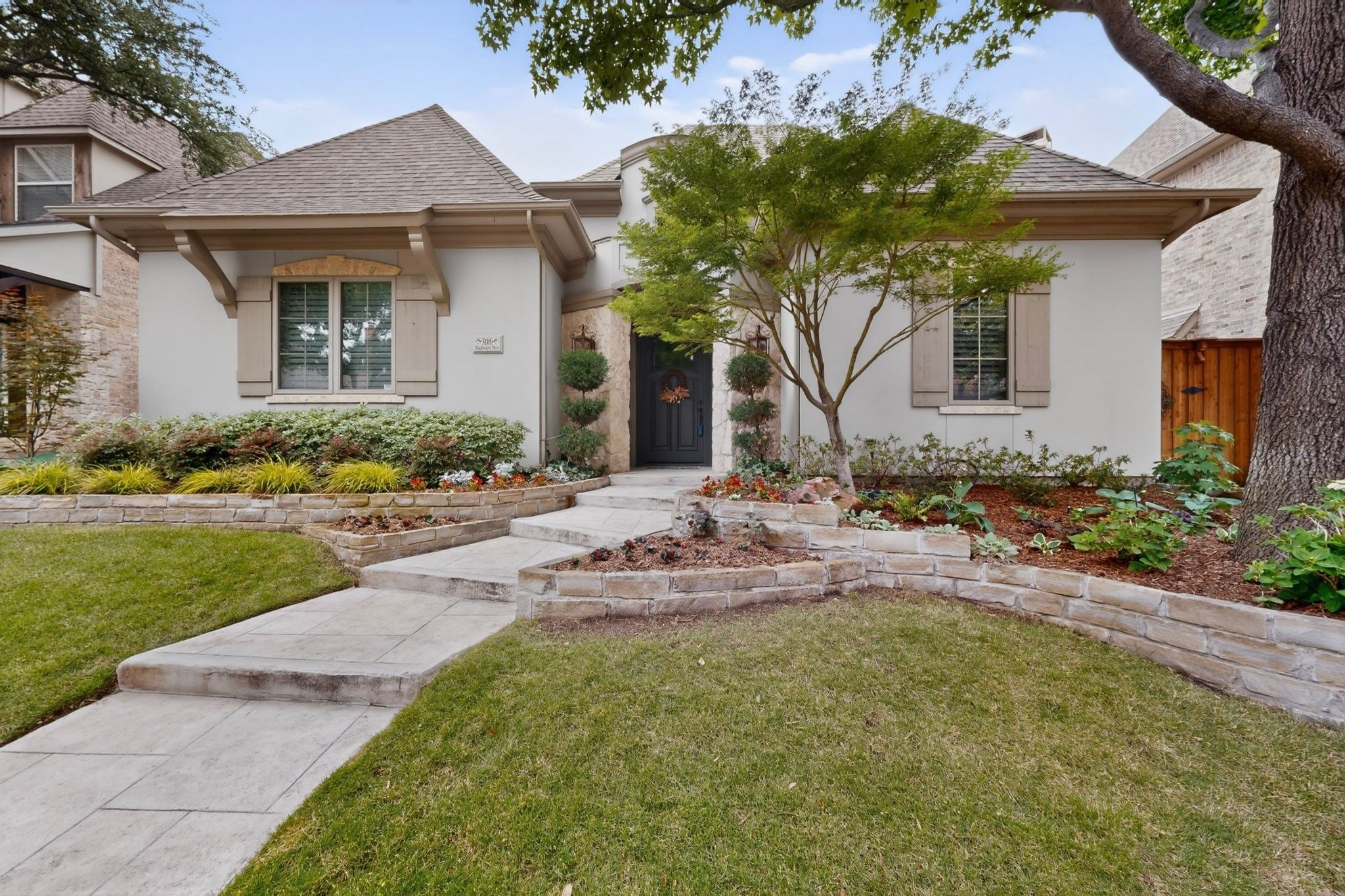 5116 Meadowlark Drive