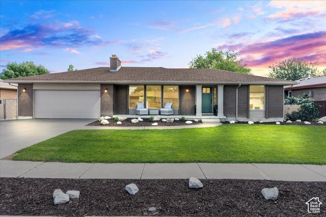 4605 S Driftwood Dr E