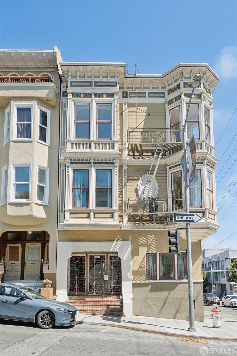 400 Oak Street 5