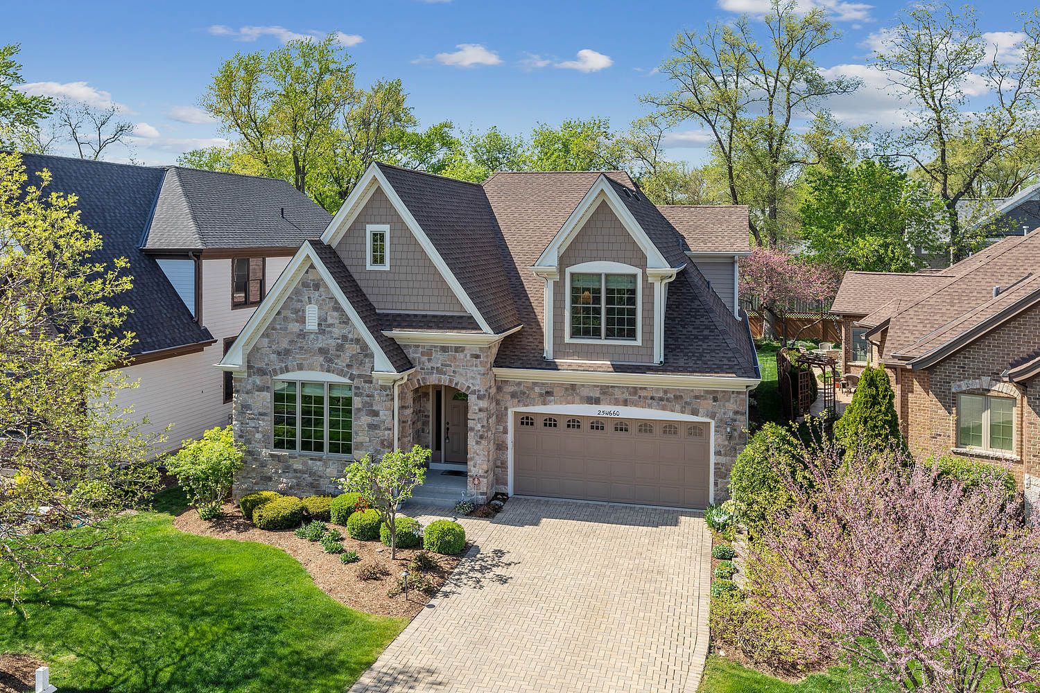 25w660 Prairie Avenue