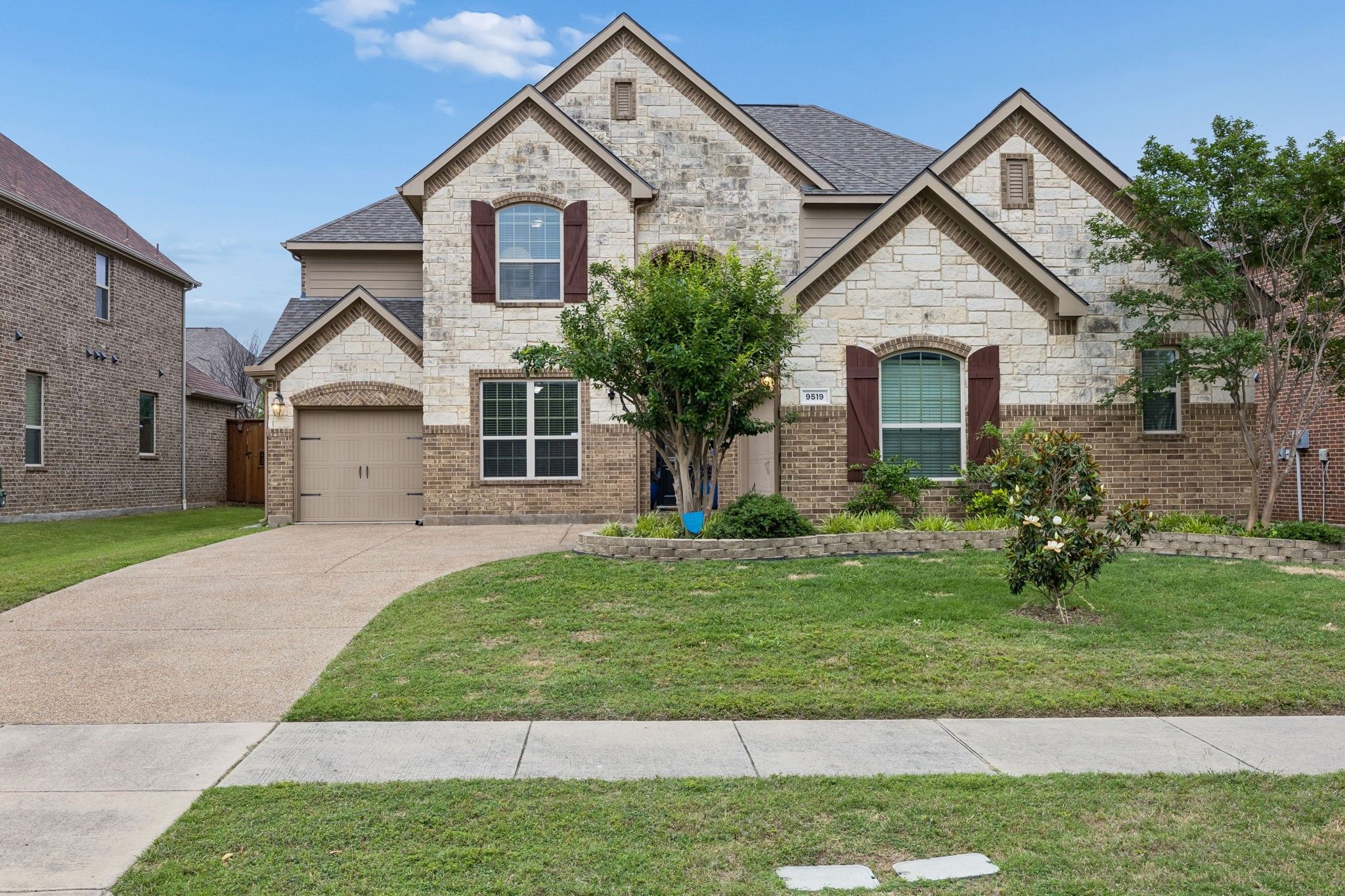 9519 Amberwoods Lane