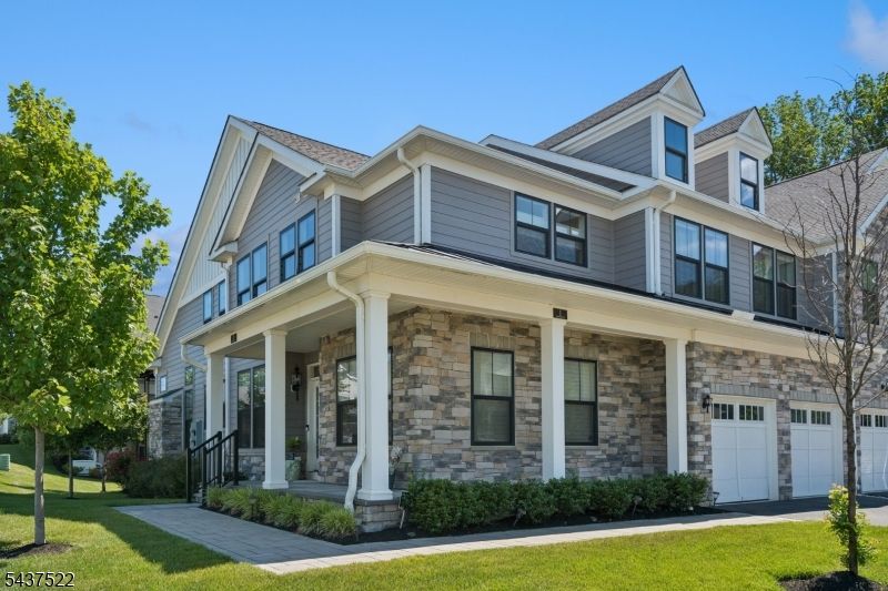 1 Beacon Pl