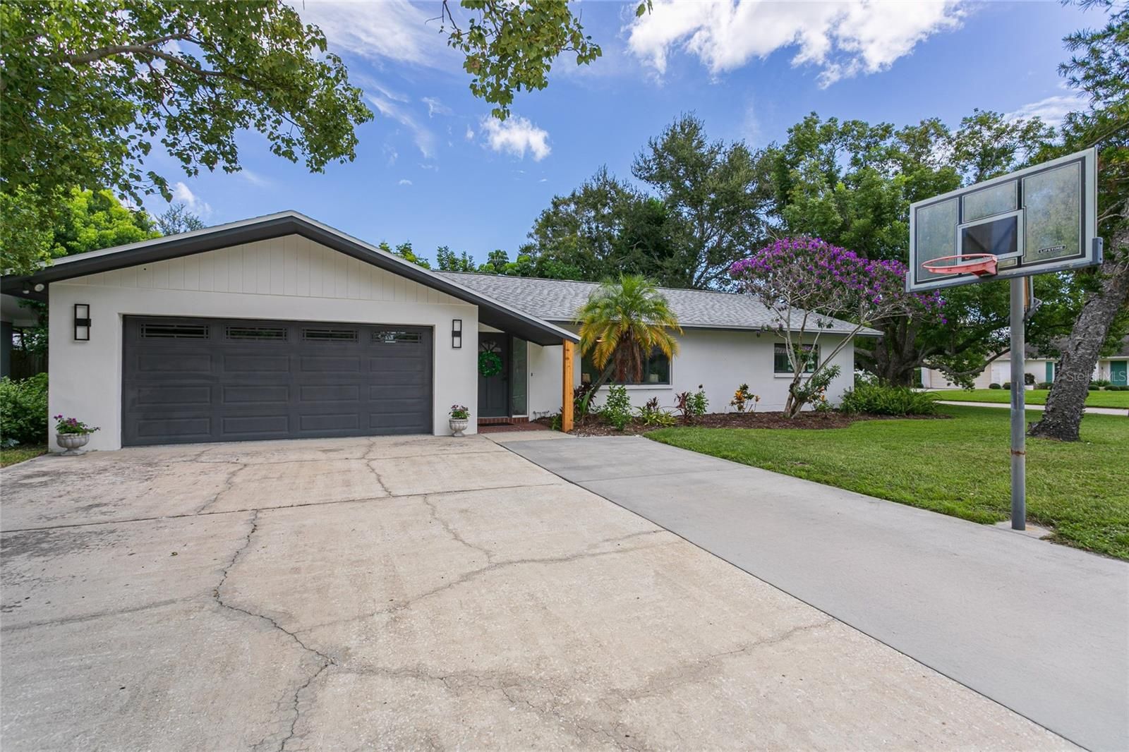 947 Sousa Drive