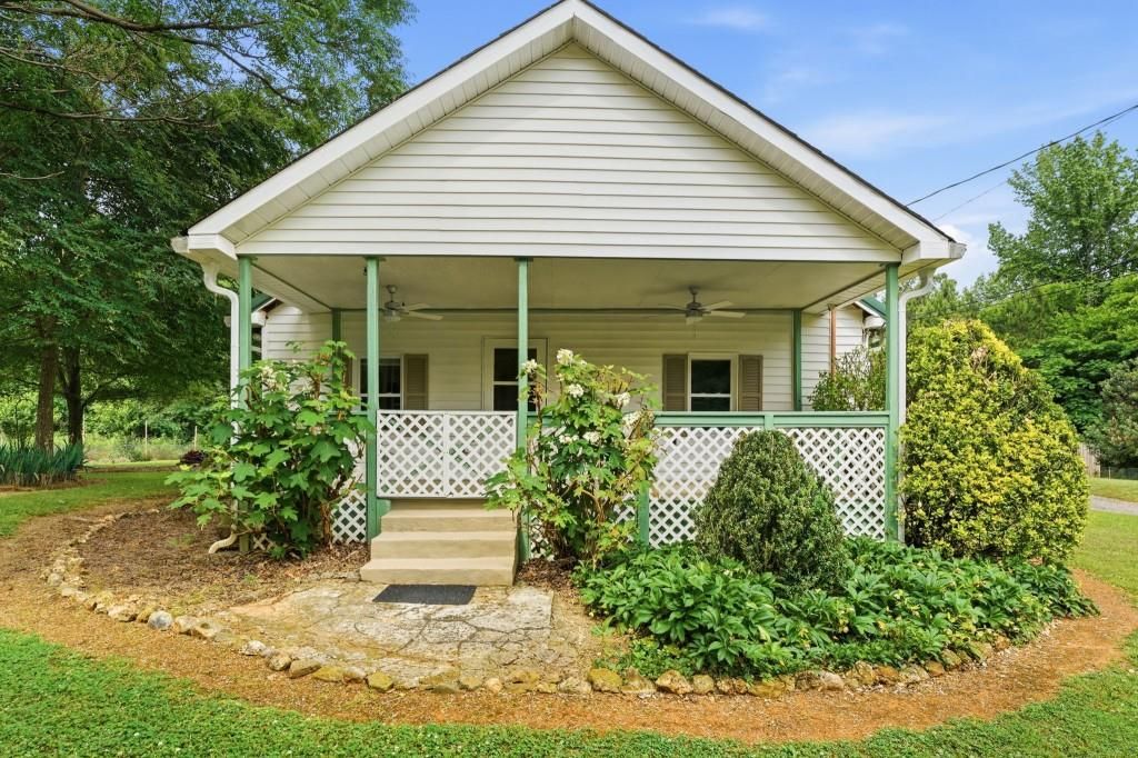 181 Cedar Creek Road Nw