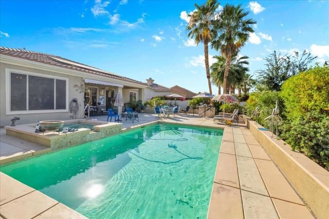 80688 Avenida Santa Carmen