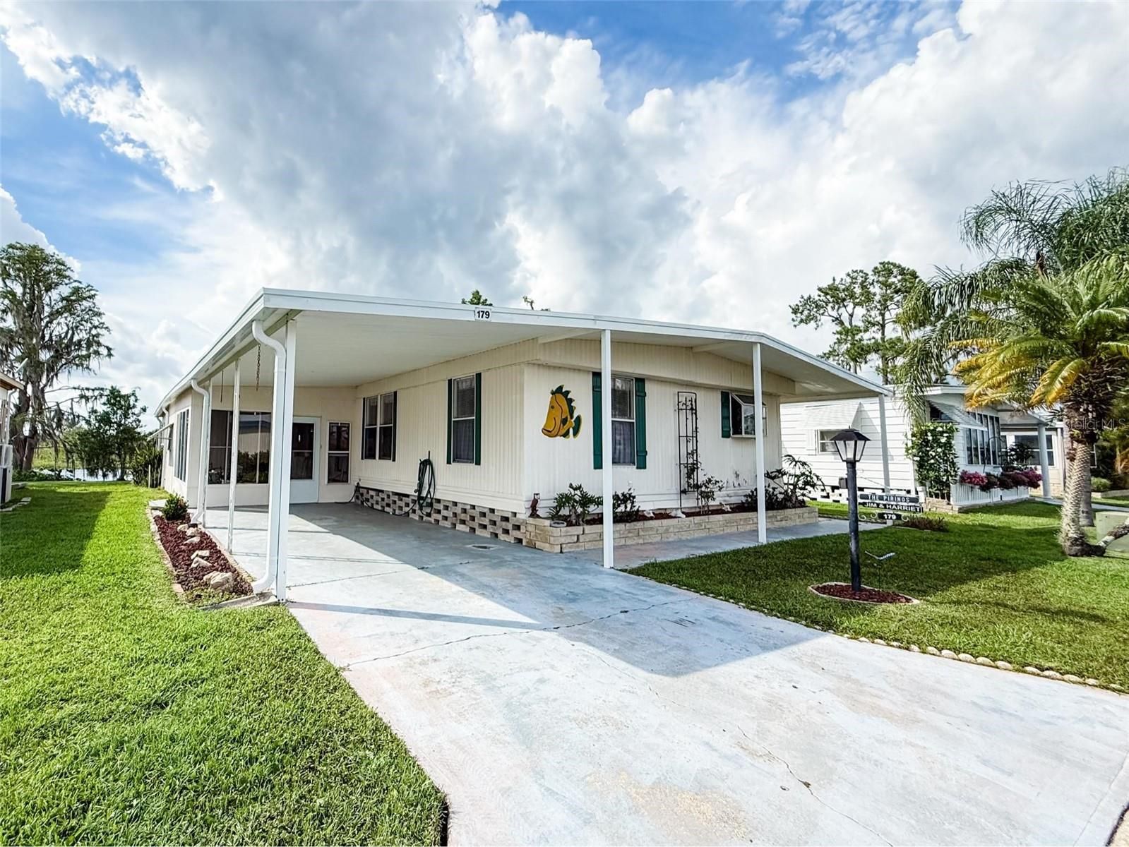 1401 W Highway 50 179