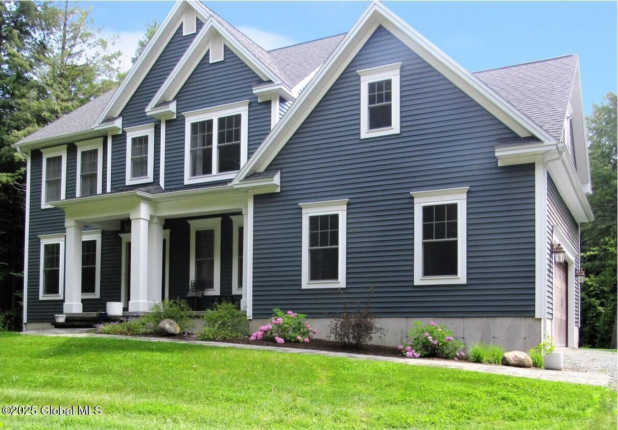 2 Cannon Royal Drive