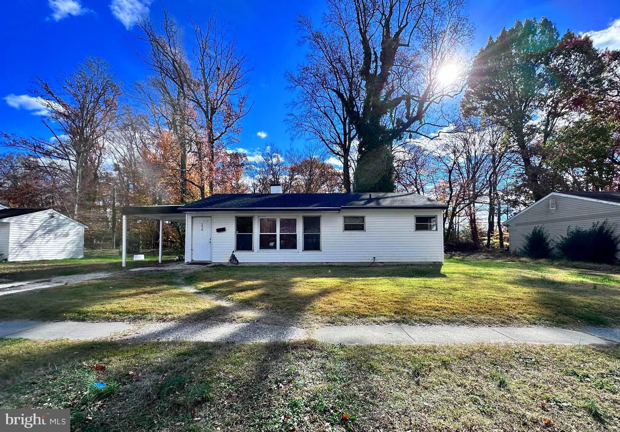 238 S Governors Boulevard