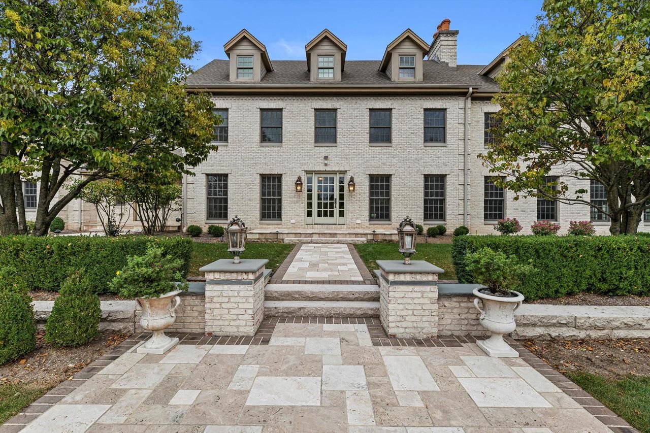 10060 North Range Line Road