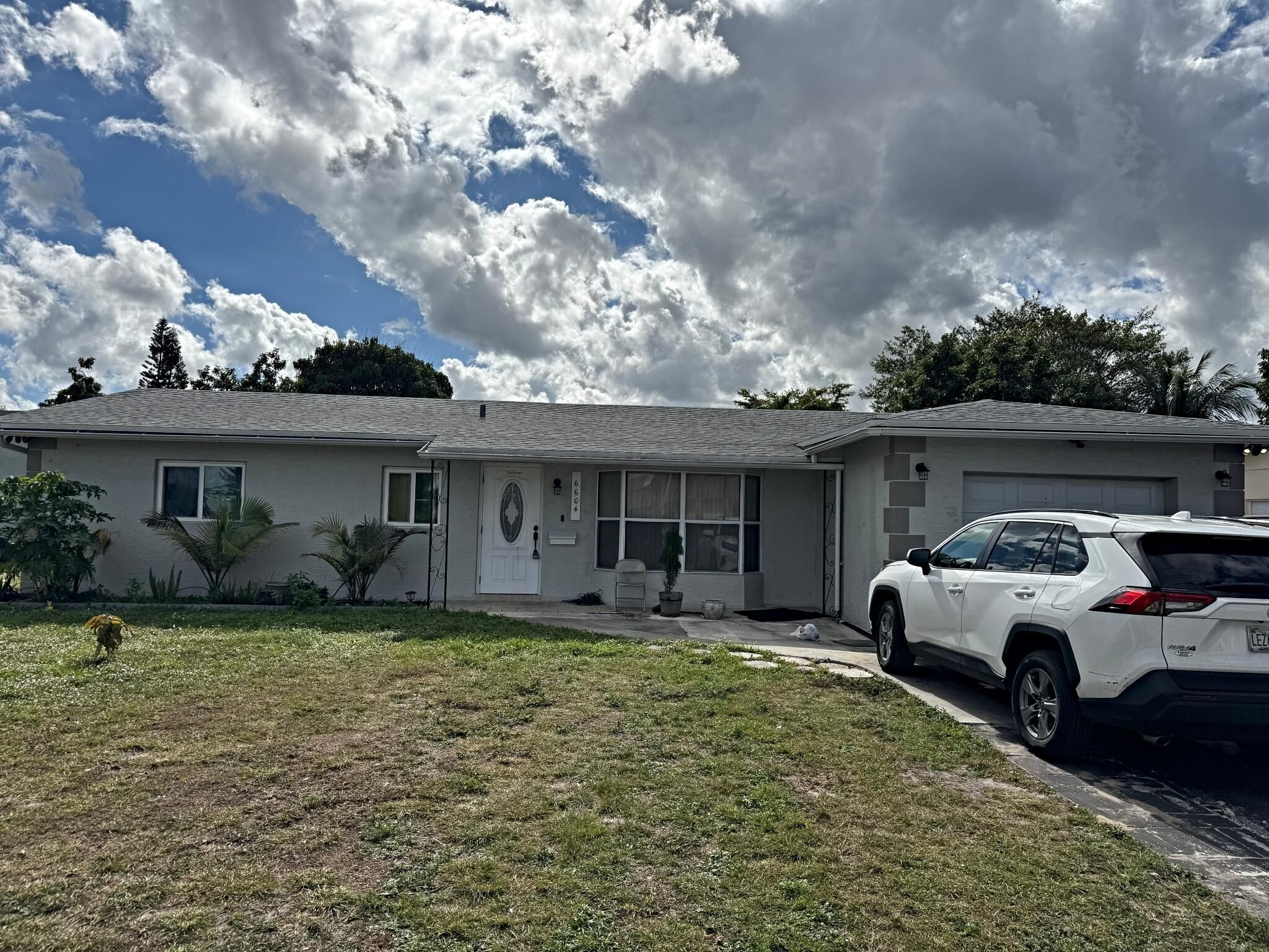 6604 Boulevard Of Champions