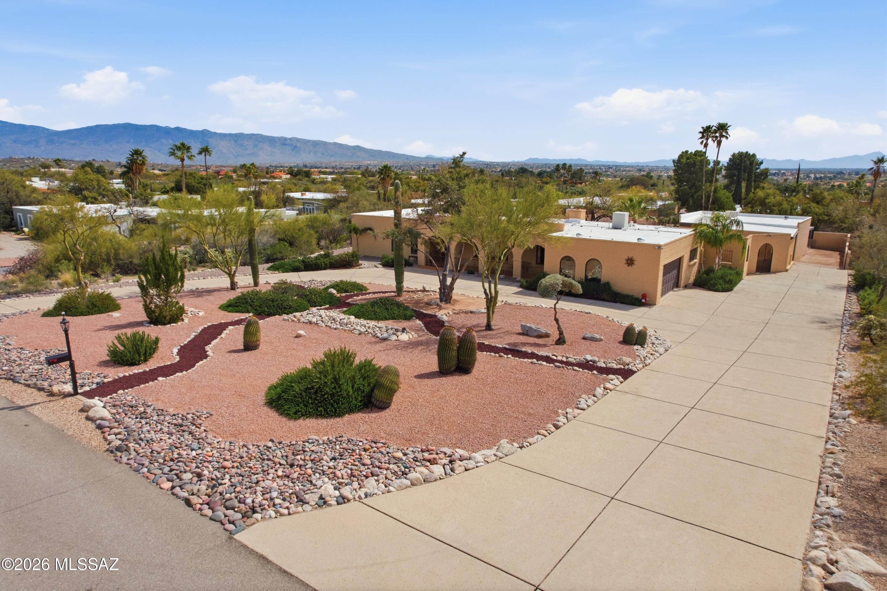 7820 E Calle De La Escarpa