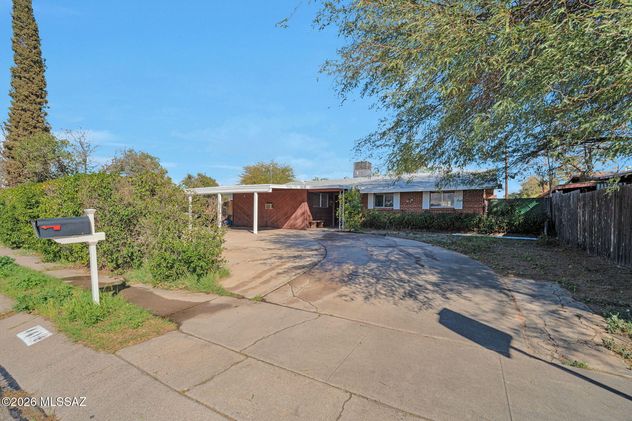 4418 N Alicia Avenue