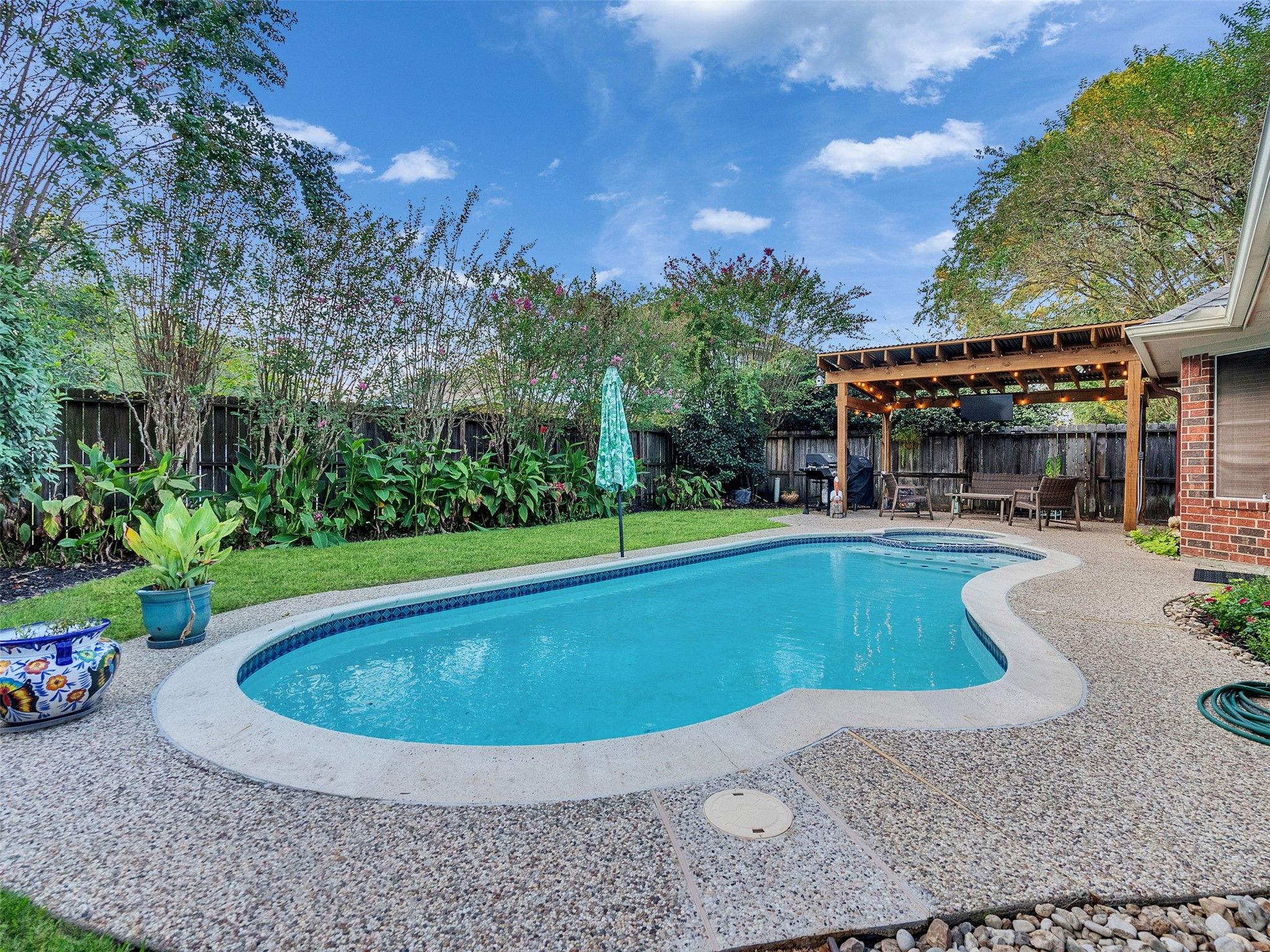 8806 Granite Gorge Drive