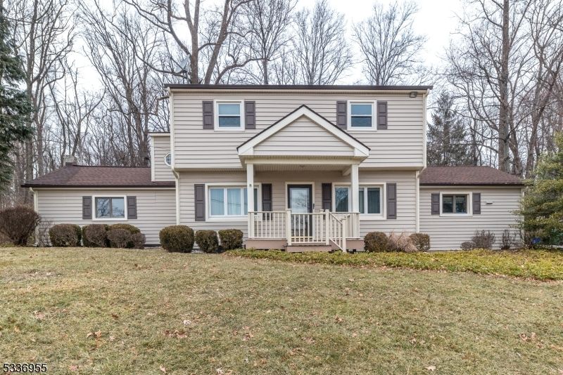 376 Ellis Rd