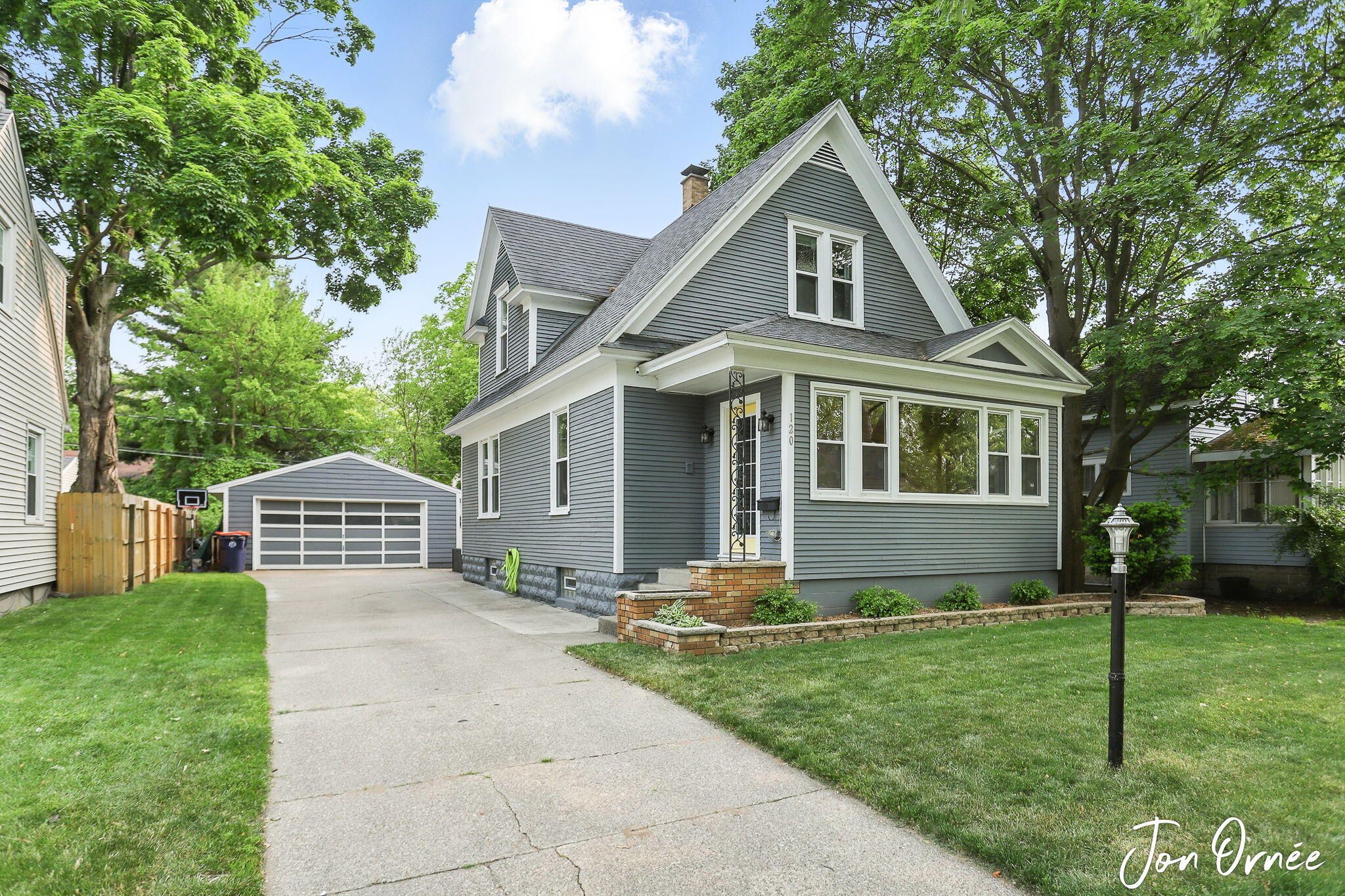 120 E 19th Street