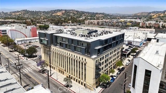 200 N San Fernando Road 202