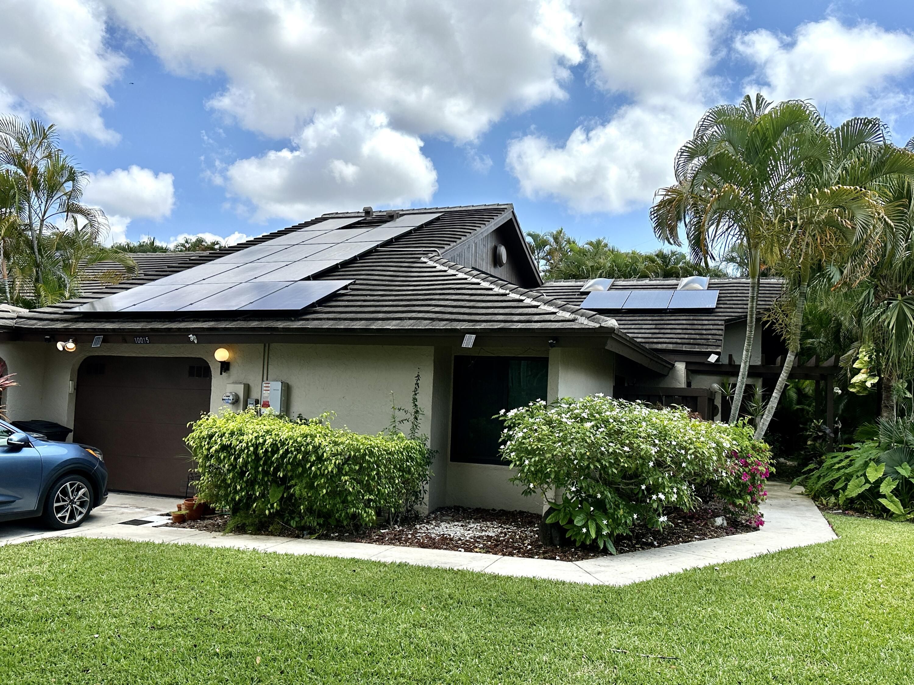 10015 Shadywood Place