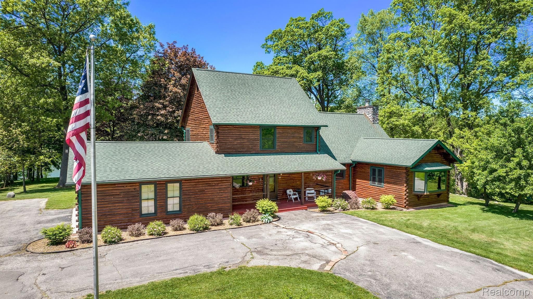 13410 Lakebrook Drive