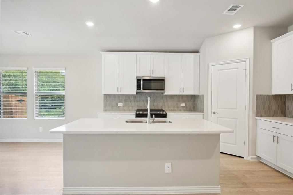 3909 Possum Drive