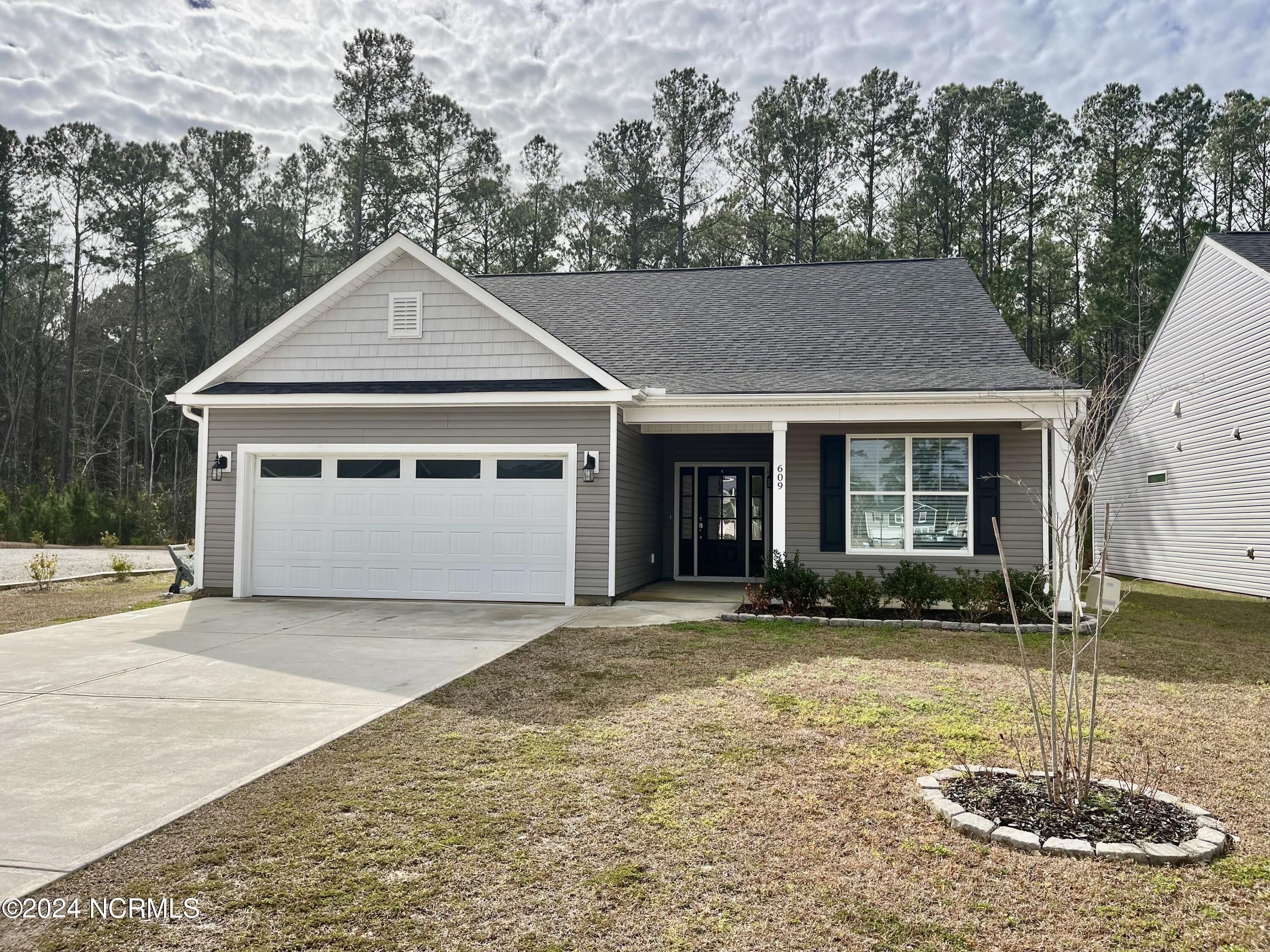 609 Landmark Cove