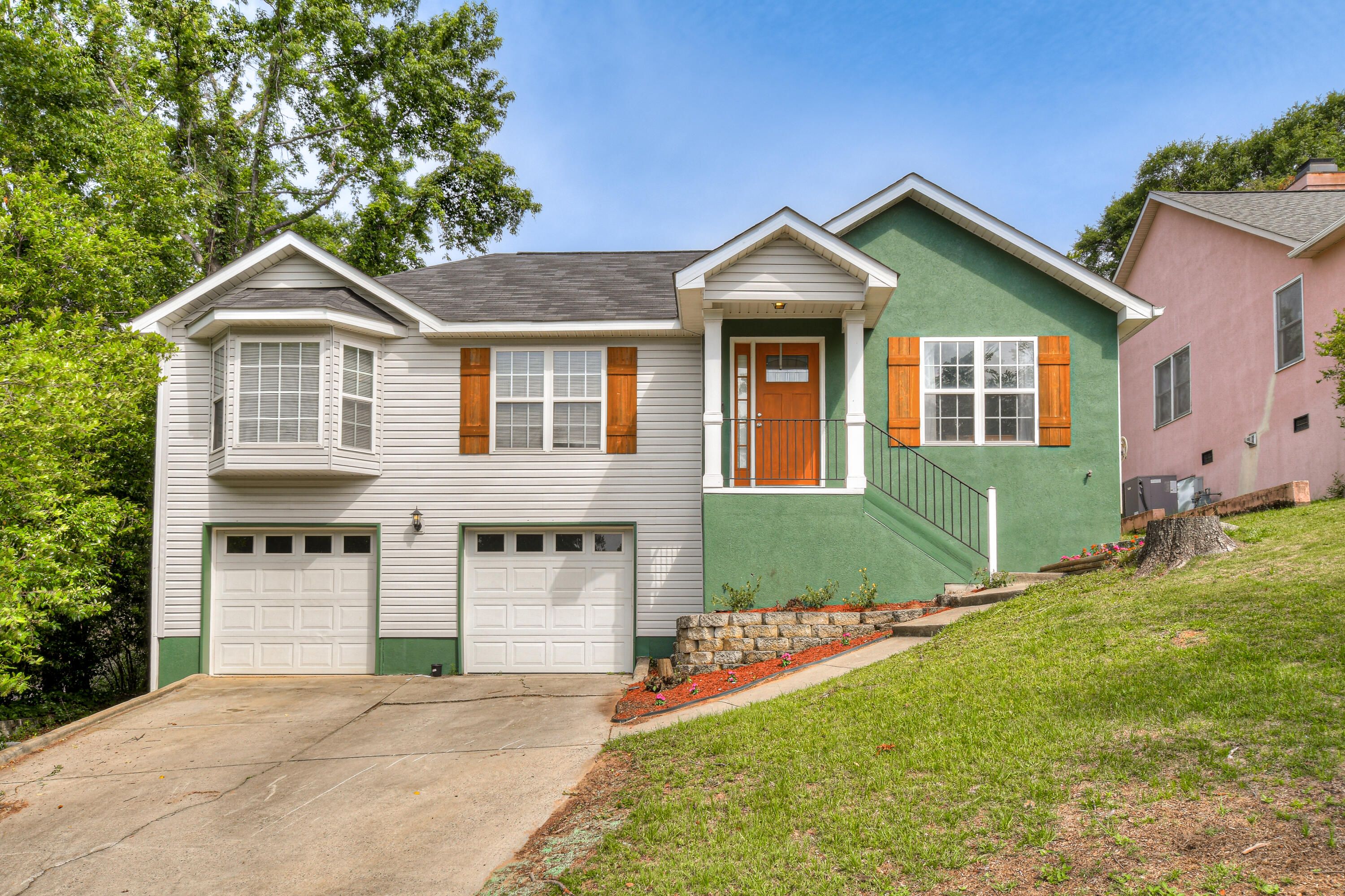 56 Woodlawn Lane
