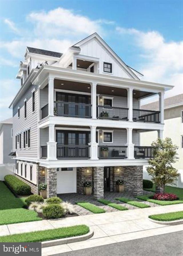 8 S Melbourne Avenue