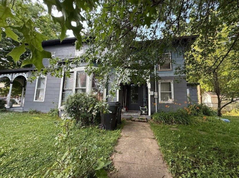 121 S Elm Street