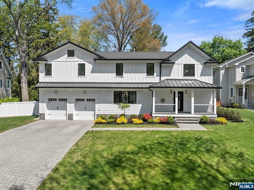 10 Sunset Road