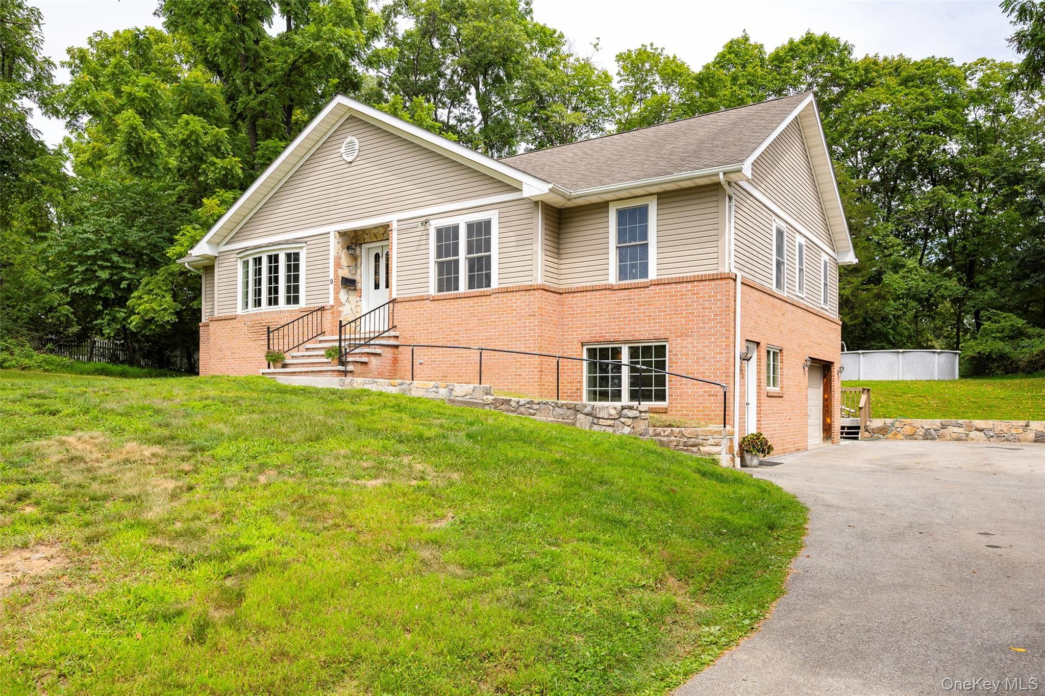9 Monell Avenue