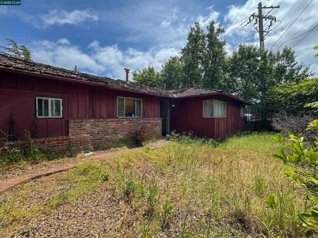 2210 Pleasant Hill Rd