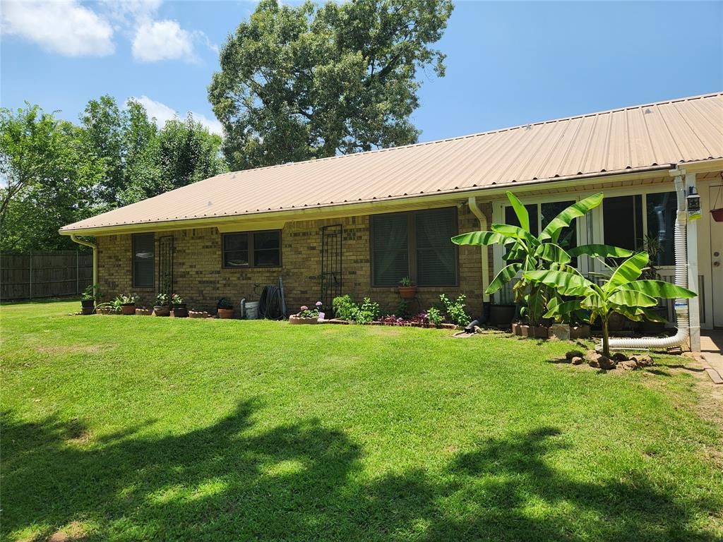 263 County Road 1885