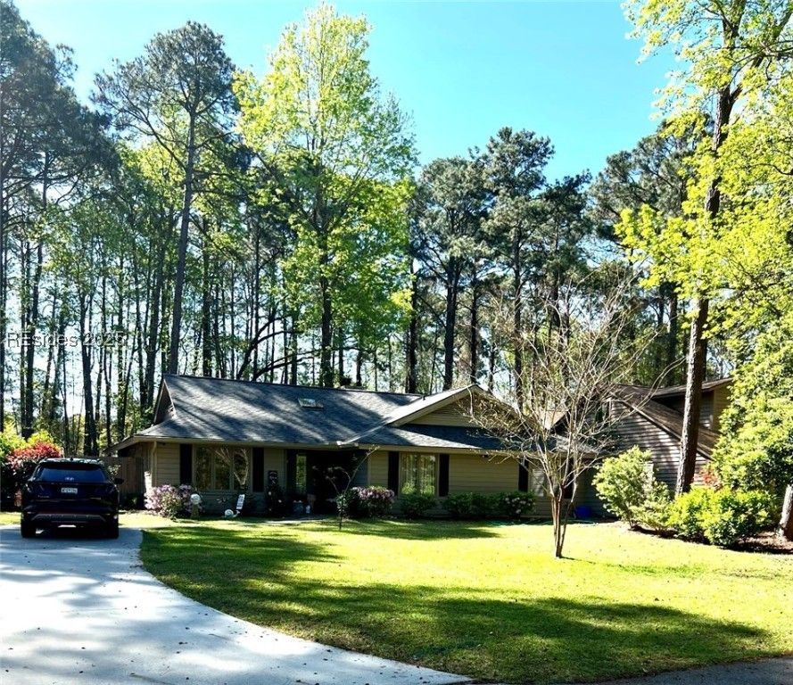 33 Edgewood Drive