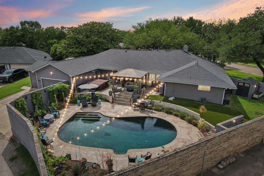 4222 Laren Lane