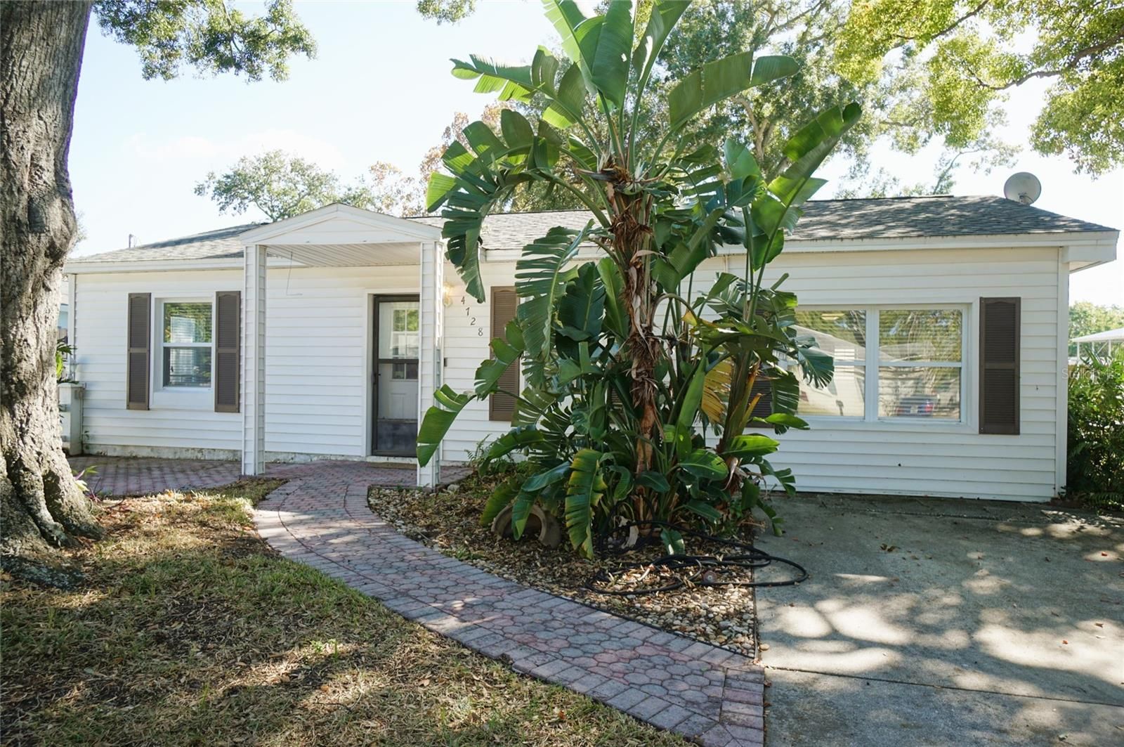 4728 W Anita Boulevard