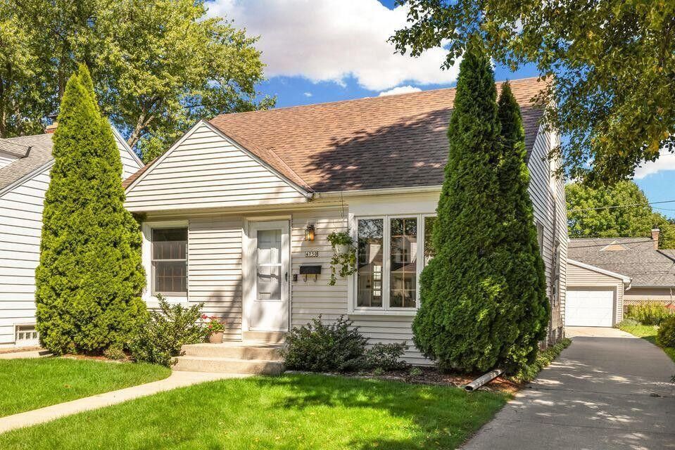 4750 North Elkhart Avenue