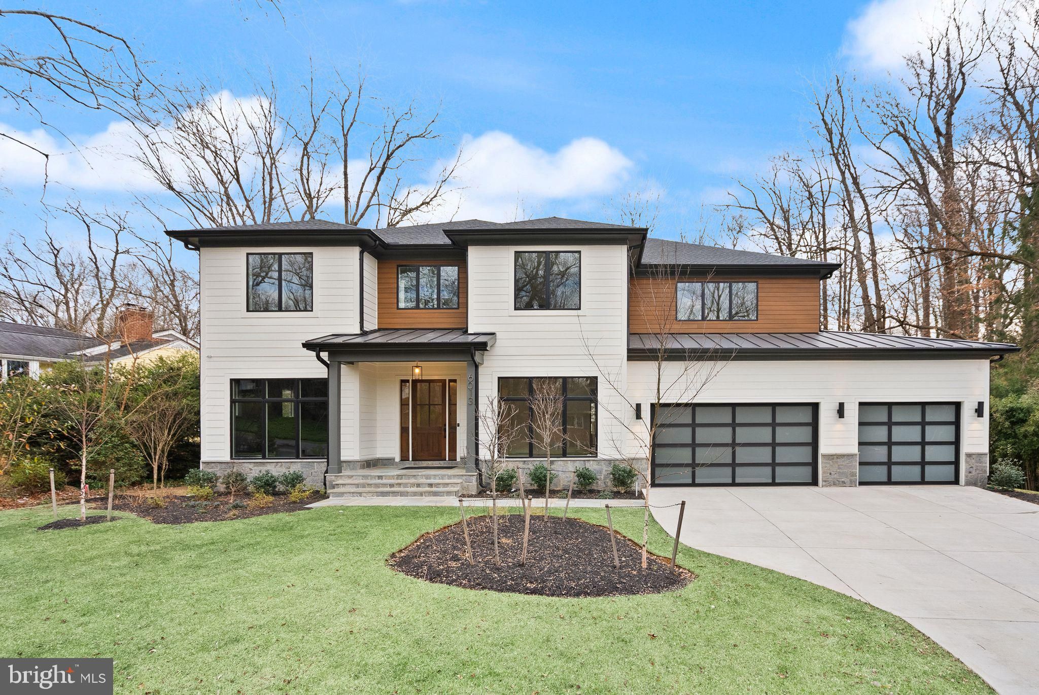 6013 Woodland Terrace