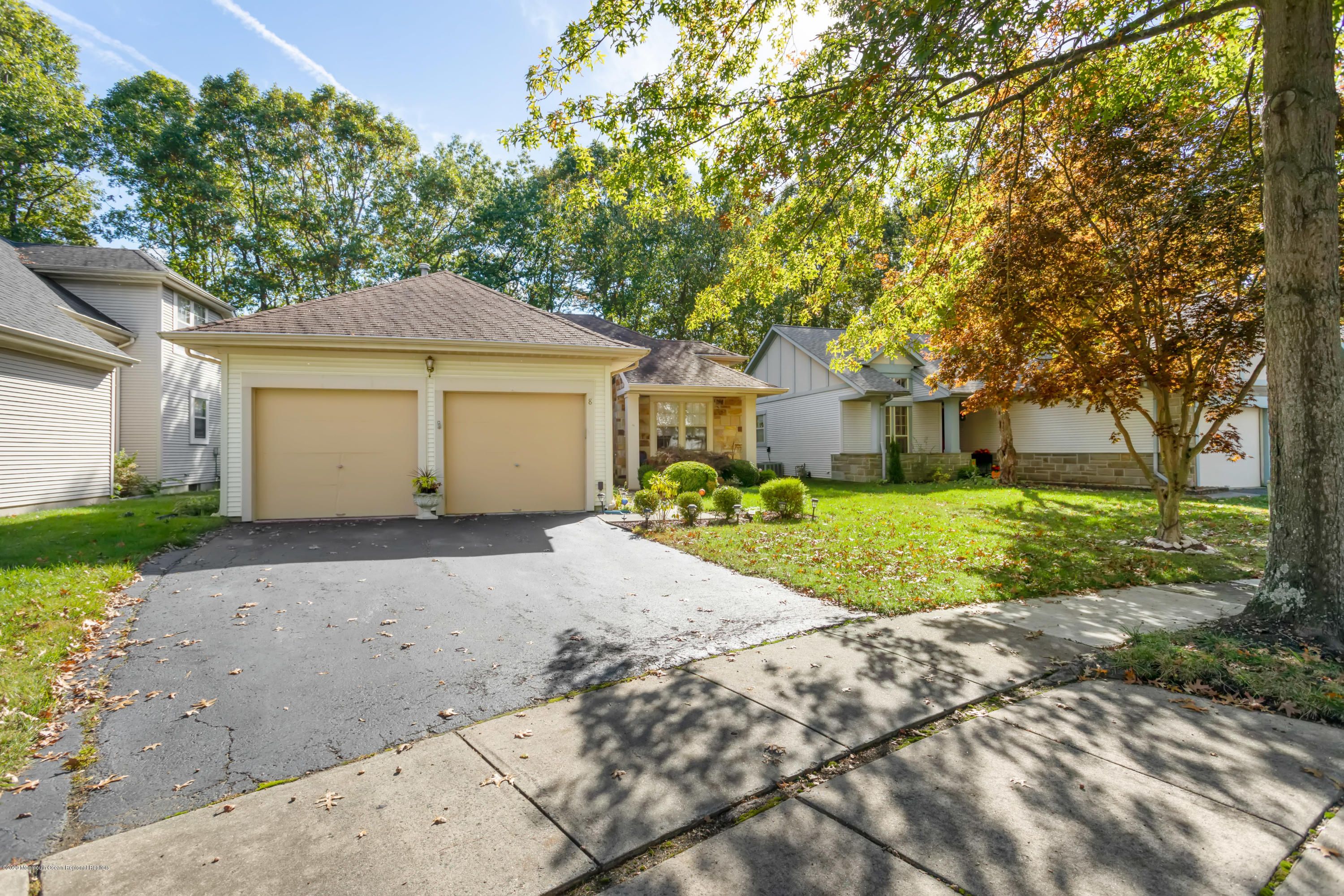 Winding Ways Jackson Nj Homes For Sale Real Estate Neighborhoods Com