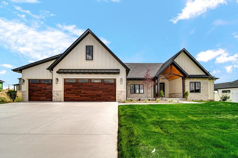 9635 Switch Grass Lane