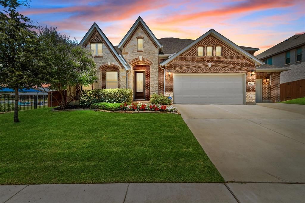 612 Wildriver Trail