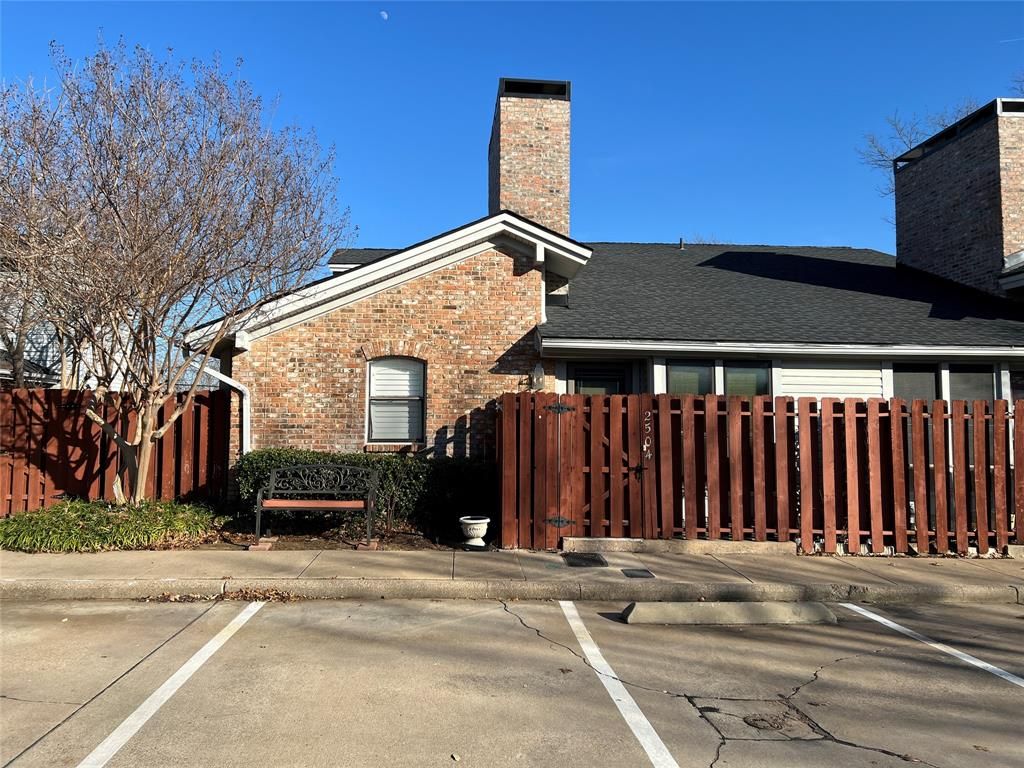 2504 Shady Ridge Drive